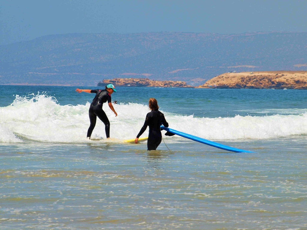 Learn-To-Surf-in-Paradise-Morocco