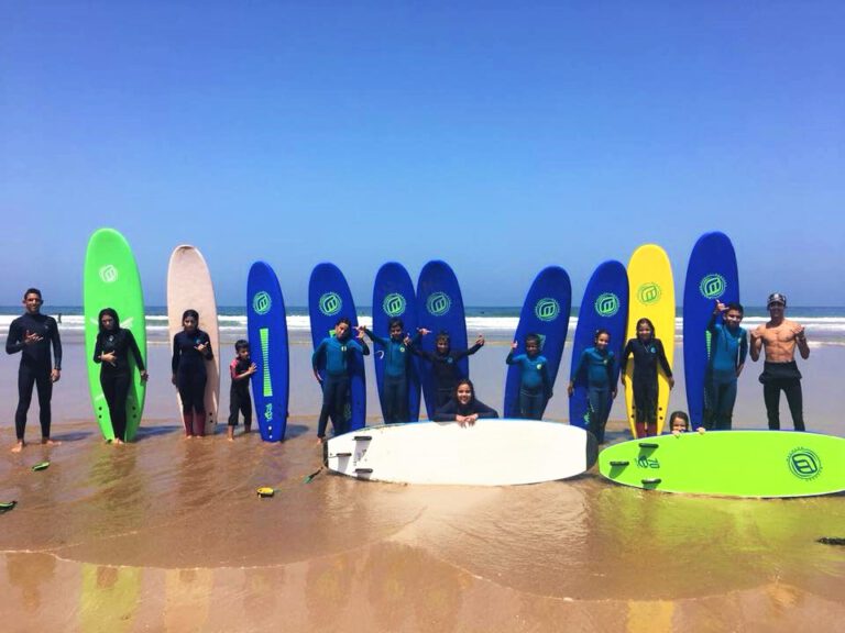 Surf and volunteer in Morocco